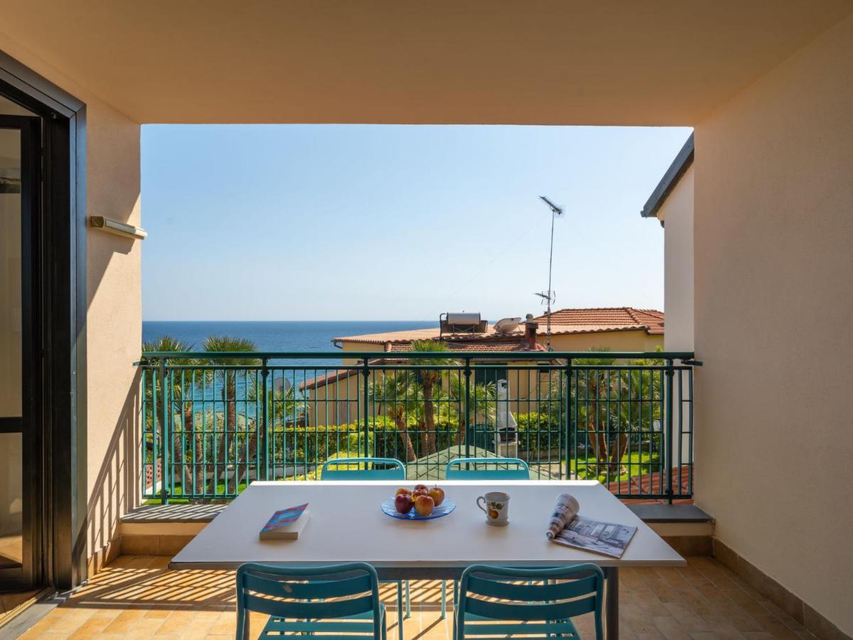 Apartment Le Margherite - Slr261 By Interhome Costarainera Экстерьер фото